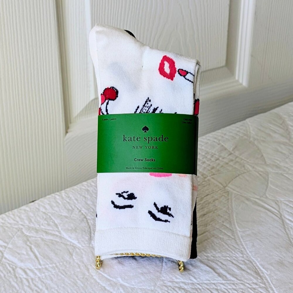 ♠️ Kate Spade New York Crew Socks 3-Pack Face Lipstick Print NWT - Picture 2 of 6